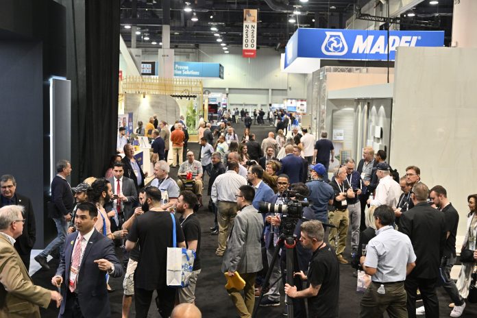 Coverings crowd