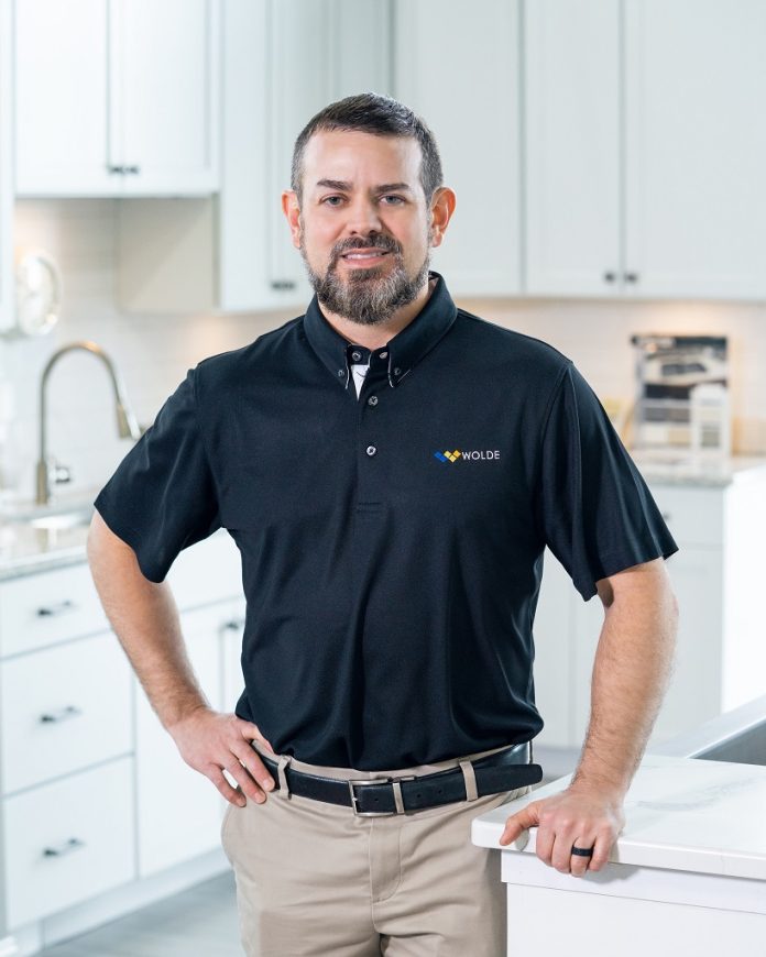 Leon Wink Bostik Sweepstakes Winner